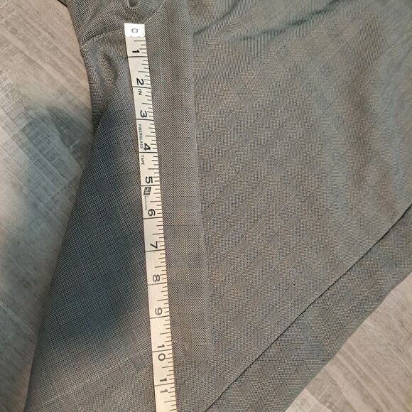 Travis Mathew Mens 36 Windowpane Gray Performance 10" Inseam Shorts Golf Casual - Picture 8 of 10